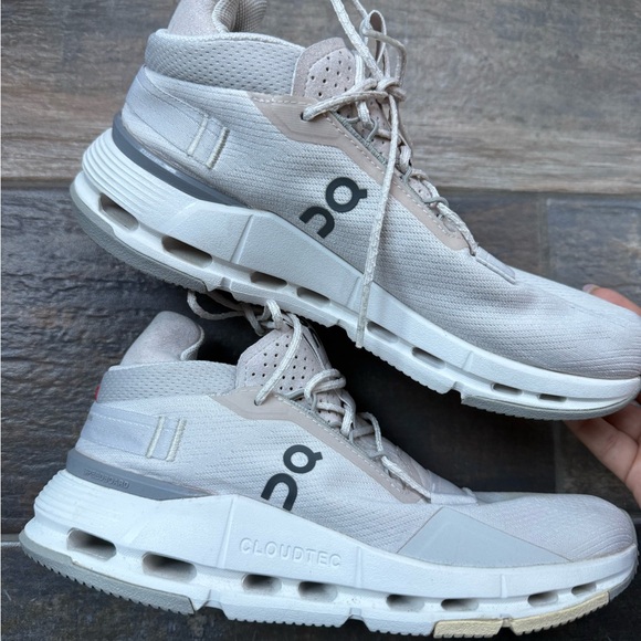 On Running Women’s Ice Sand - Picture 3 of 3